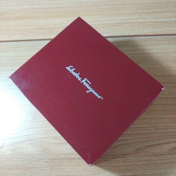 BOX ONLY - Salvatore Ferragamo Watch Jewelry Display - Picture 5 of 9